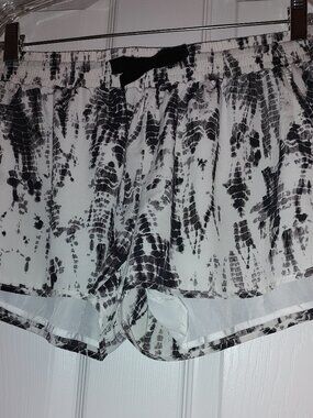 JOIE LAYANA 100% SILK BOXER SHORTS ELASTIC WAIST-TIES-POCKETS-LINED-SZ S